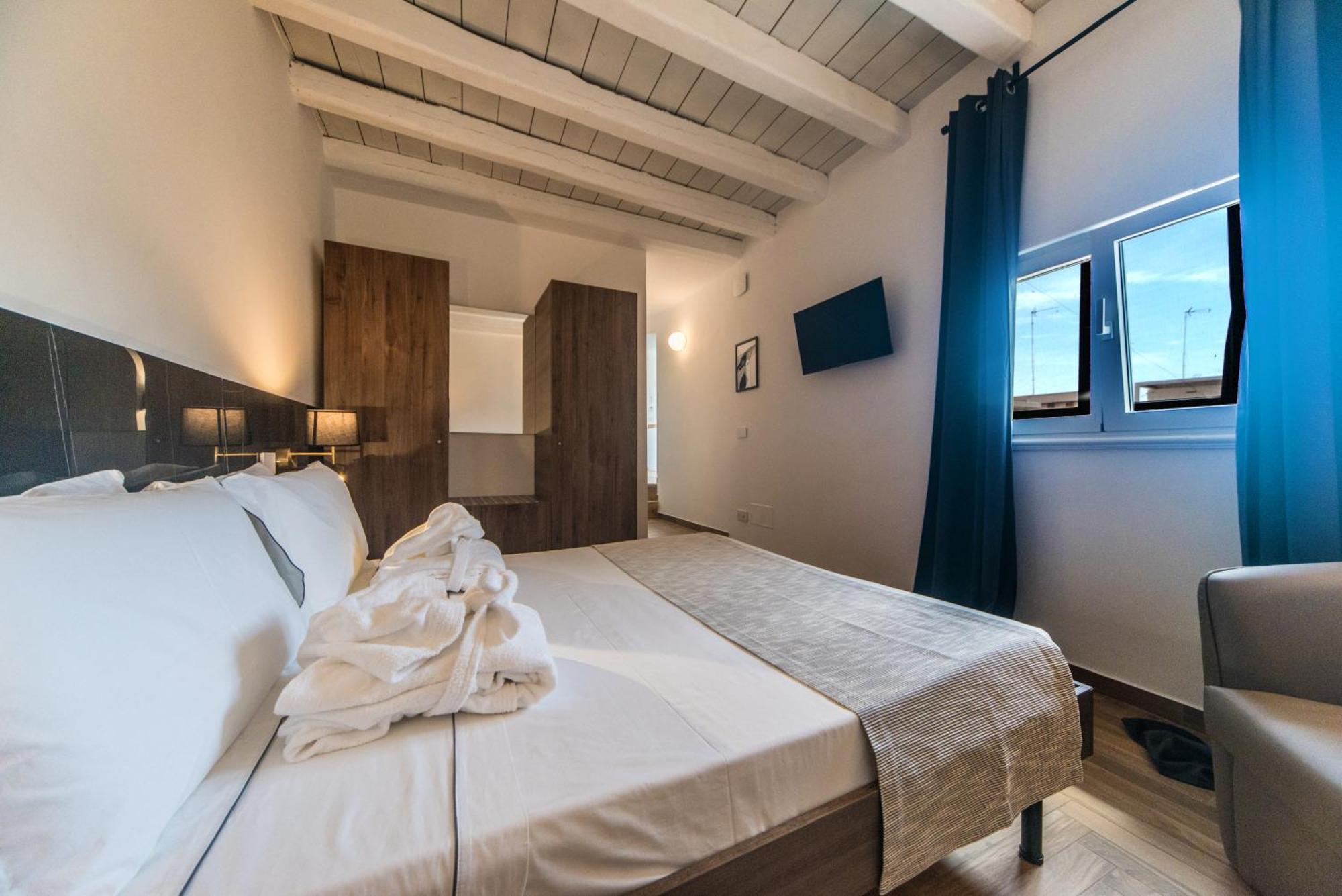 Suite Santa Chiara Trani Extérieur photo